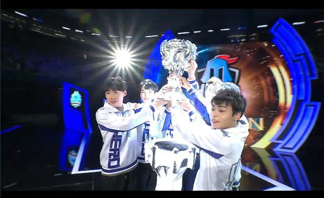 充分展示其 充分展示其